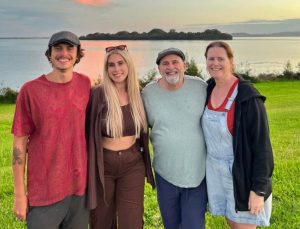 Ariella Nyssa with her parents and brother