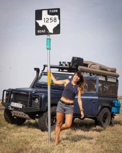 Eva zu Beck's Car Land Rover Defender