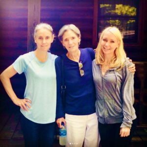 Alli Breen with her mother and sister